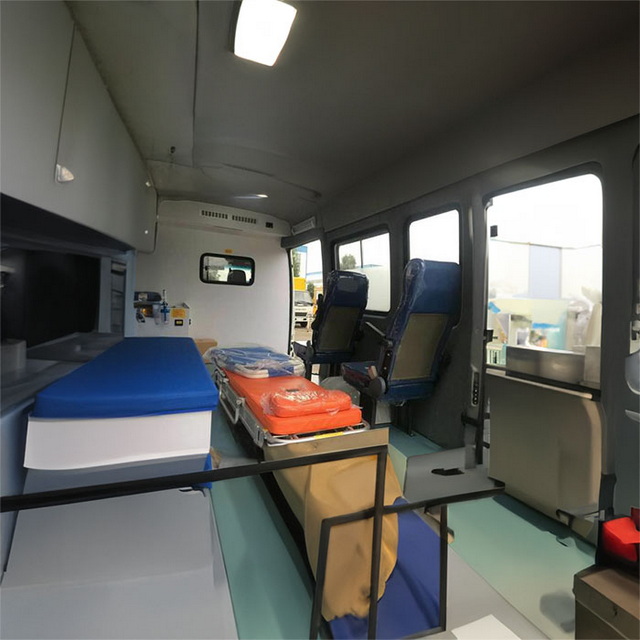 南昌出租救护车联系电话