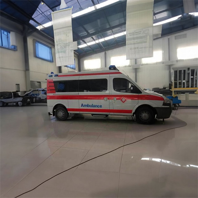 南昌私人救护车租赁联系电话