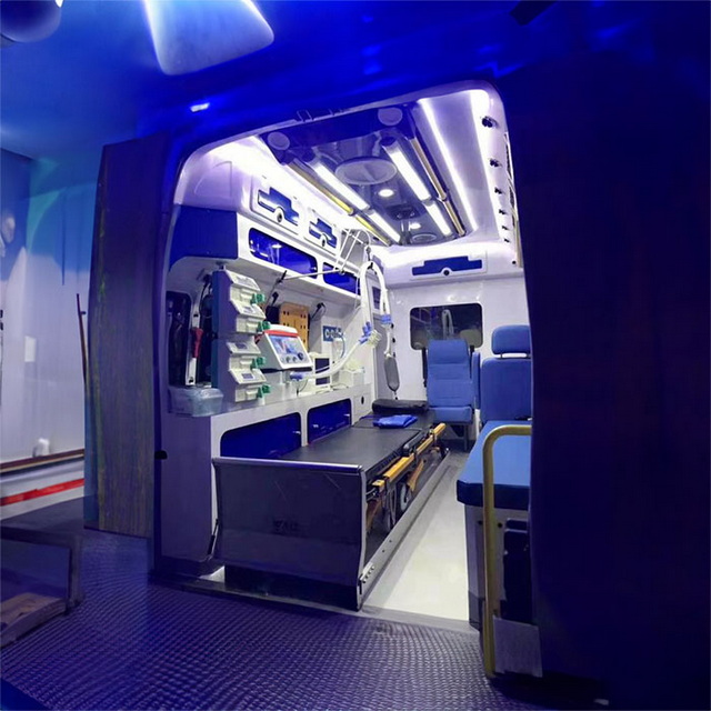 南昌救护车租赁电话