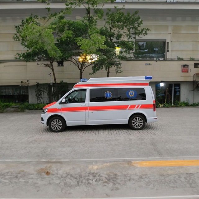 南昌出租救护车联系电话