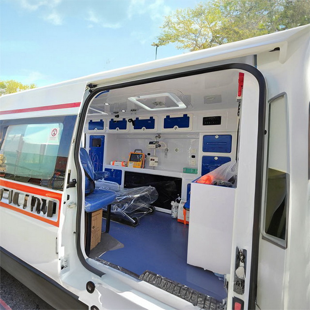 南昌私人救护车租赁费用