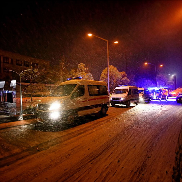 南昌私人救护车租赁费用