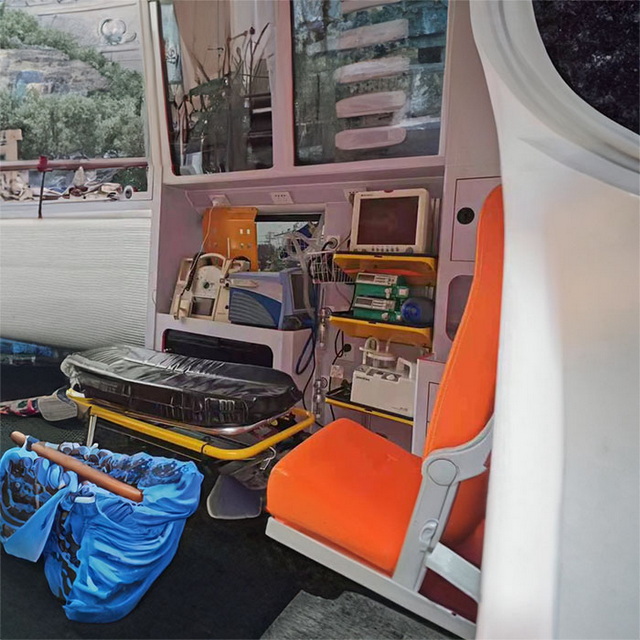 南昌出租救护车电话号码