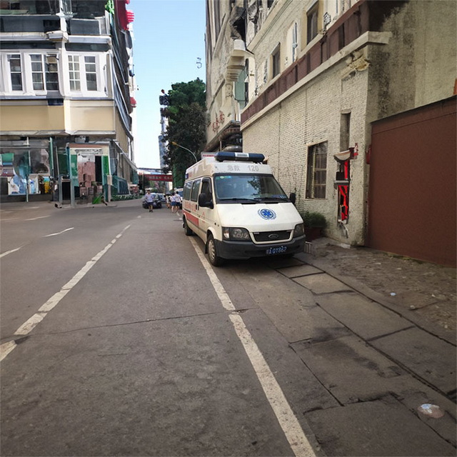 南昌私人救护车租赁收费