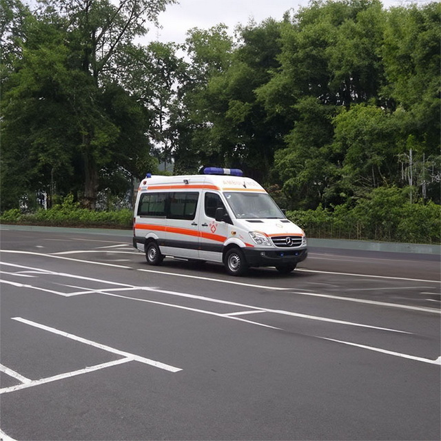 南昌出租私人救护车电话号码