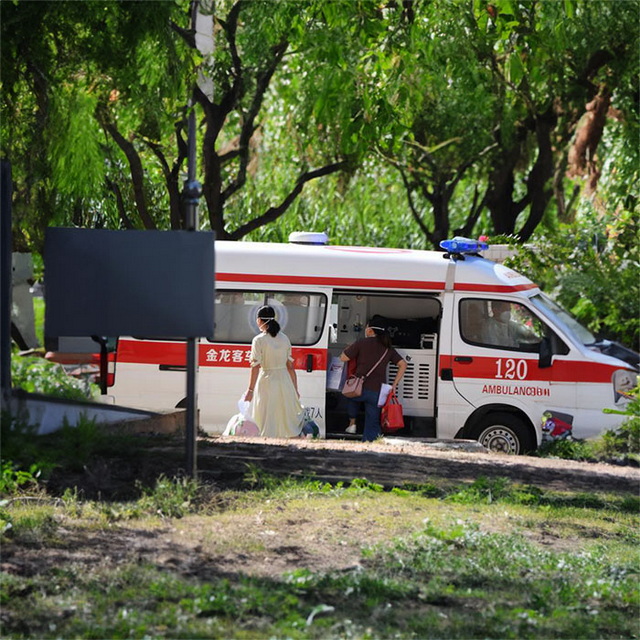 南昌私人救护车租车费用