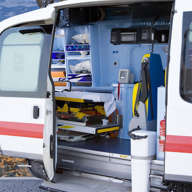 南昌私人救护车租车费用