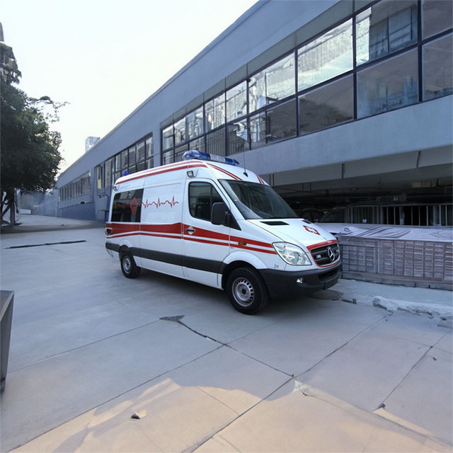 南昌私人救护车租赁电话