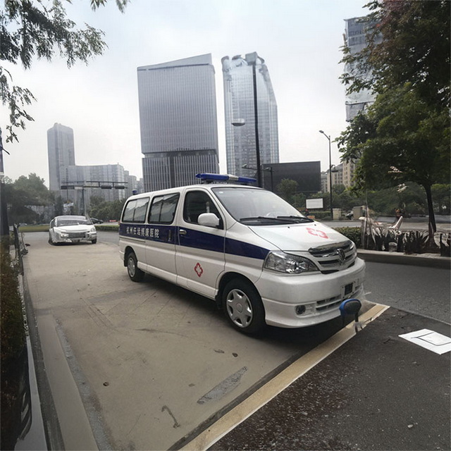 南昌租赁私人救护车电话号码
