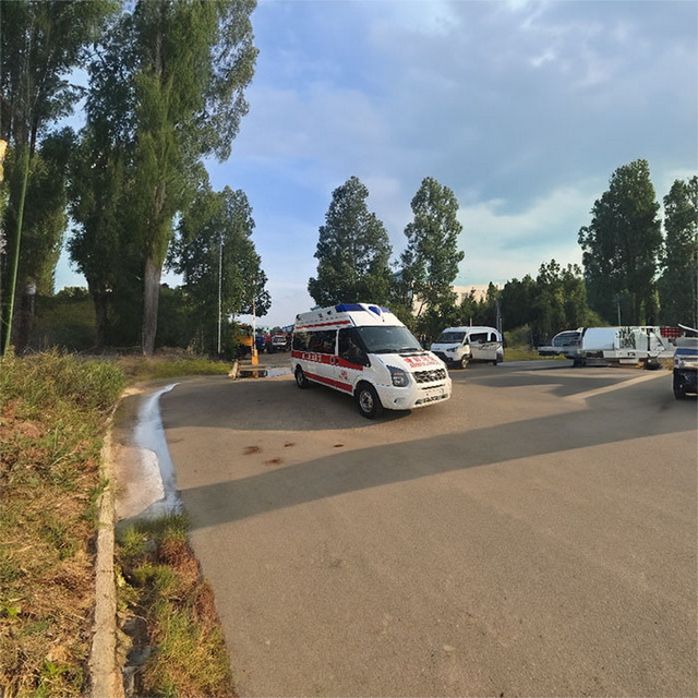 南昌出租私人救护车电话号码