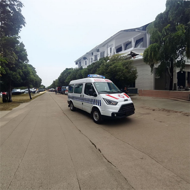 南昌私人救护车出租费用