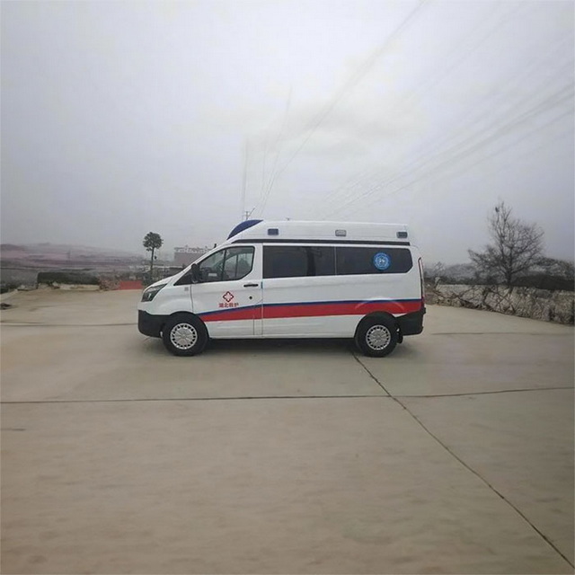 南昌出租救护车联系电话