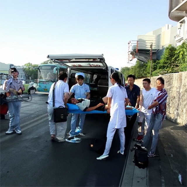 南昌出租私人救护车联系方式