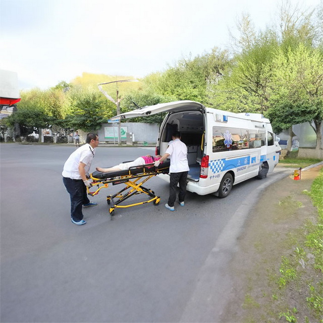 南昌救护车租赁