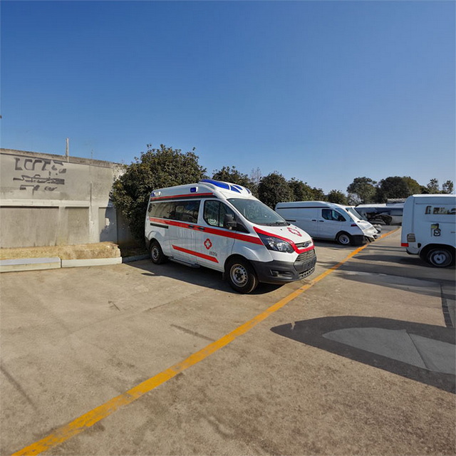 南昌私人救护车租赁费用