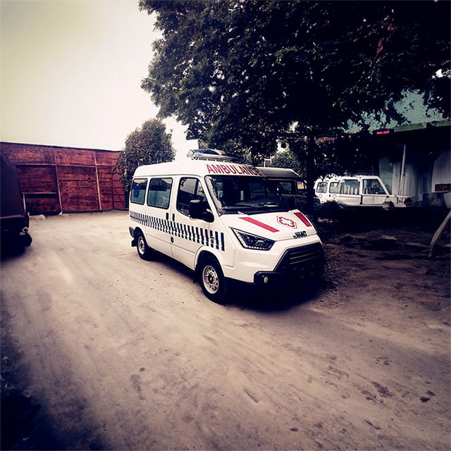 南昌救护车租赁联系电话