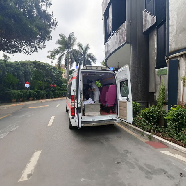 南昌救护车租赁联系电话