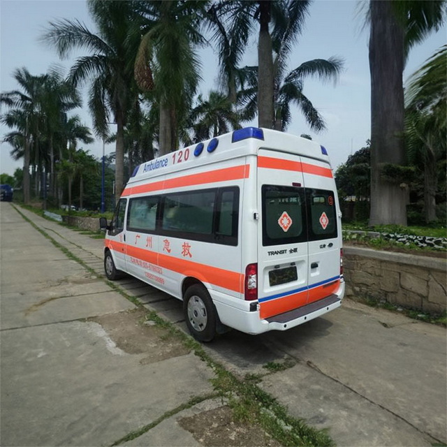 南昌私人救护车租车费用