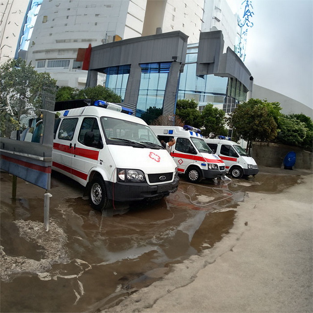 南昌私人救护车租赁电话