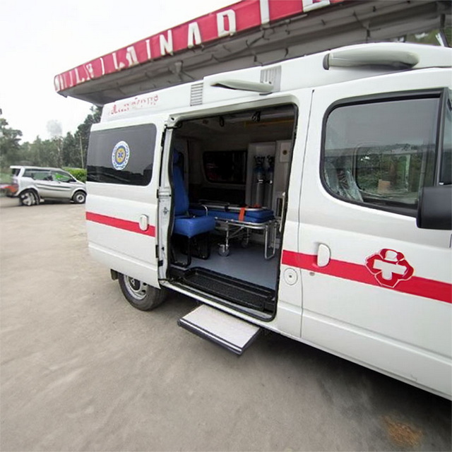 南昌救护车租赁电话