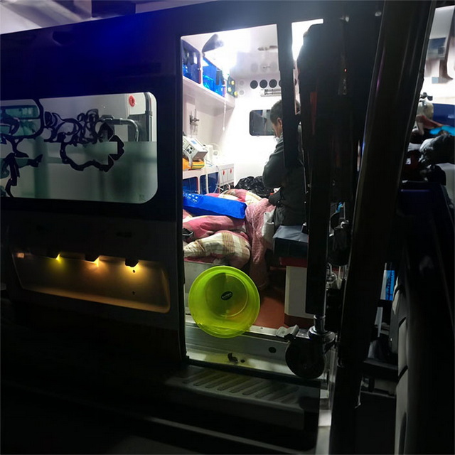 南昌出租急救车电话